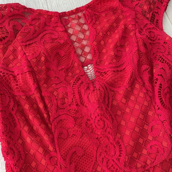 Red Lace Cocktail Dress - Picture 4 of 5